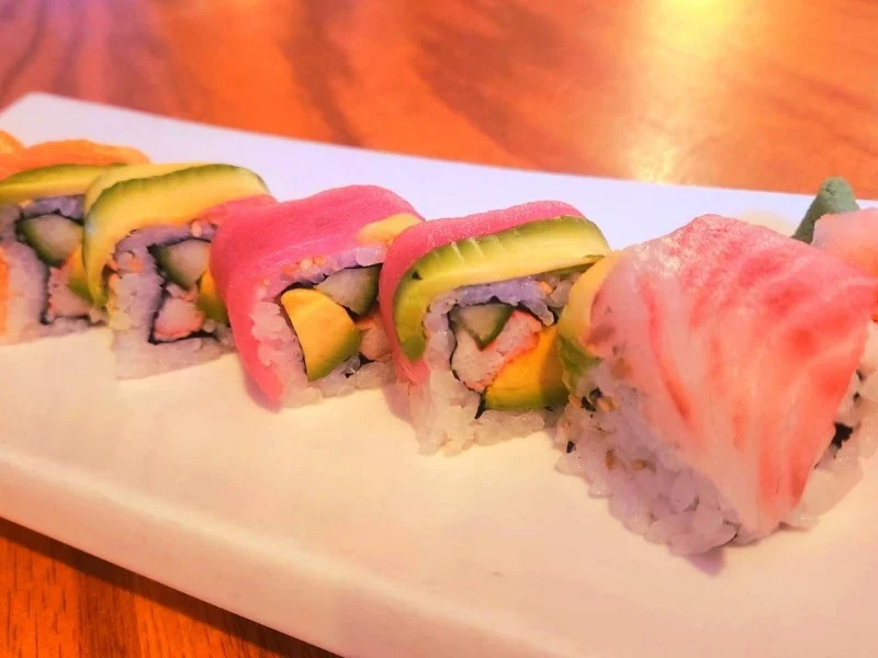 Authentic Thai Cuisine & Fresh Sushi - Image 2